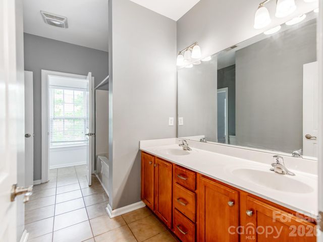 13223 Ashley Meadow Drive, Charlotte, NC 28213