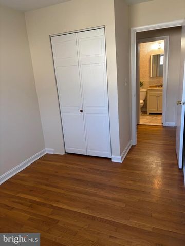 12700 WEISS ST, Rockville, MD 20853