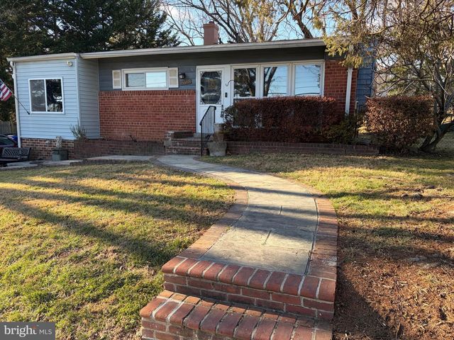 12700 WEISS ST, Rockville, MD 20853