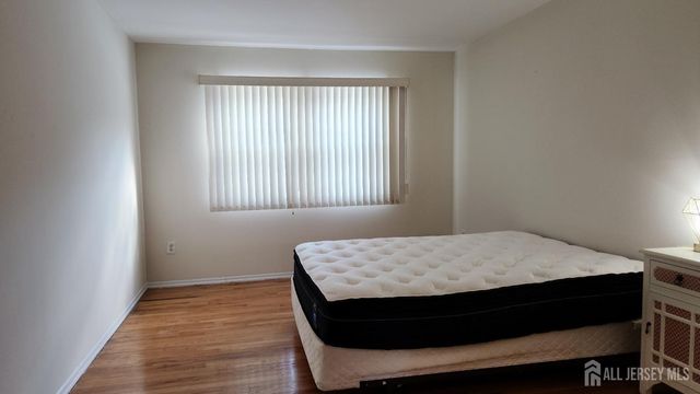 182 evergreen Road 3A, Edison, NJ 08837