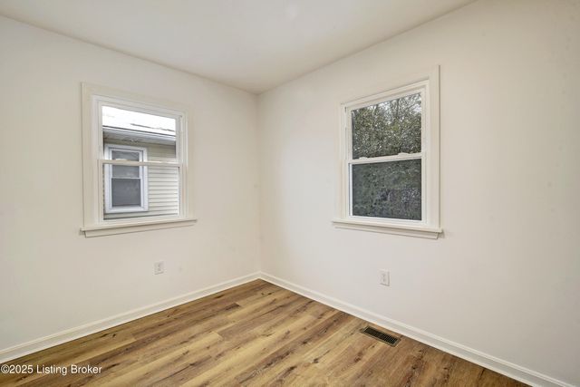 517 Henry St, Elizabethtown, KY 42701