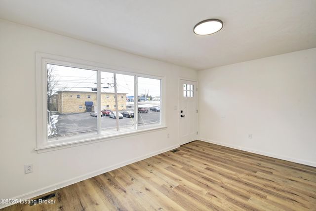 517 Henry St, Elizabethtown, KY 42701