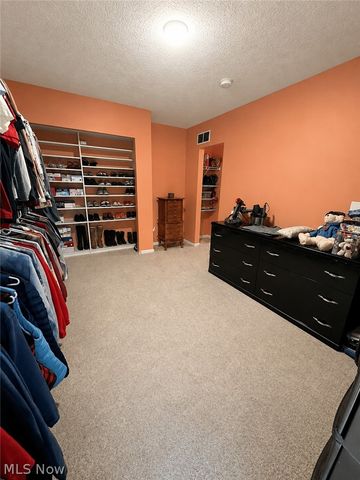 38442 Avalon Drive, North Ridgeville, OH 44039