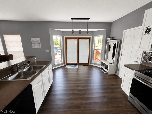 38442 Avalon Drive, North Ridgeville, OH 44039