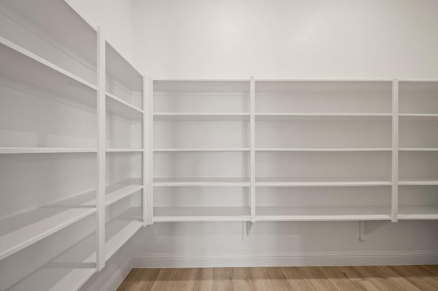 4627 Windmill Landing Lane, Fulshear, TX 77441