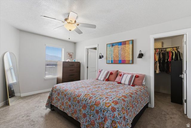 370 W KNIGHTS LN, Layton, UT 84041