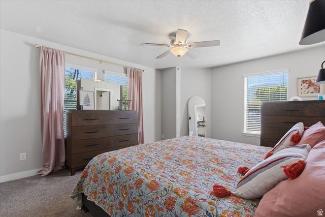 370 W KNIGHTS LN, Layton, UT 84041