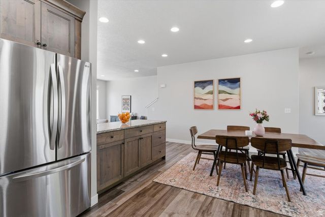 370 W KNIGHTS LN, Layton, UT 84041