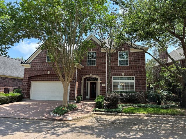 17 Ambleside Crescent Drive, Sugar Land, TX 77479