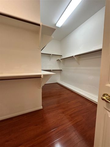 17 Ambleside Crescent Drive, Sugar Land, TX 77479