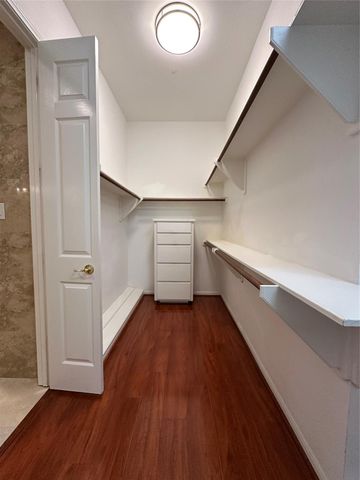 17 Ambleside Crescent Drive, Sugar Land, TX 77479