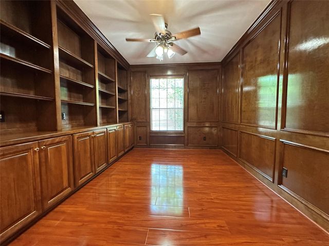 17 Ambleside Crescent Drive, Sugar Land, TX 77479
