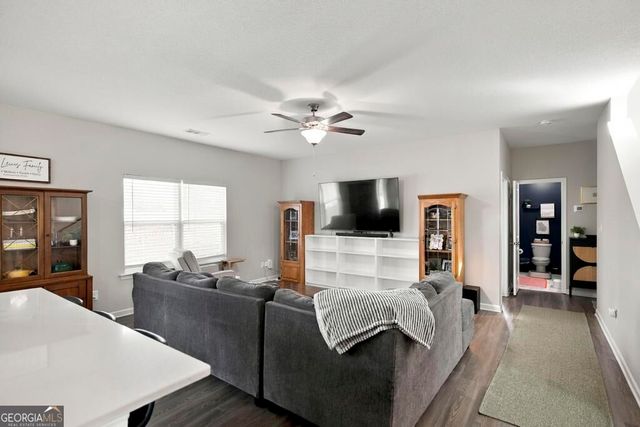 723 Ivy Glen Drive, Perry, GA 31069