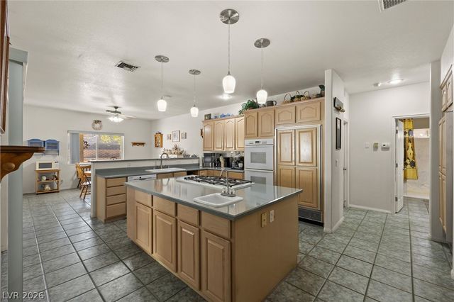 211 West Highland Drive, Henderson, NV 89015
