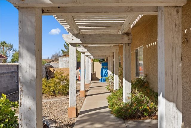 211 West Highland Drive, Henderson, NV 89015