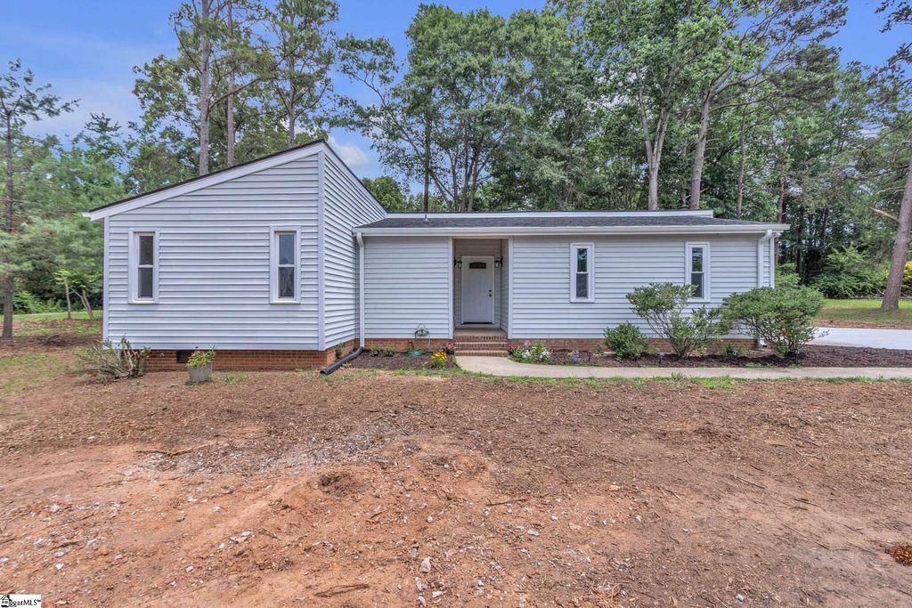 101 Cedar Lane, Easley, SC 29642