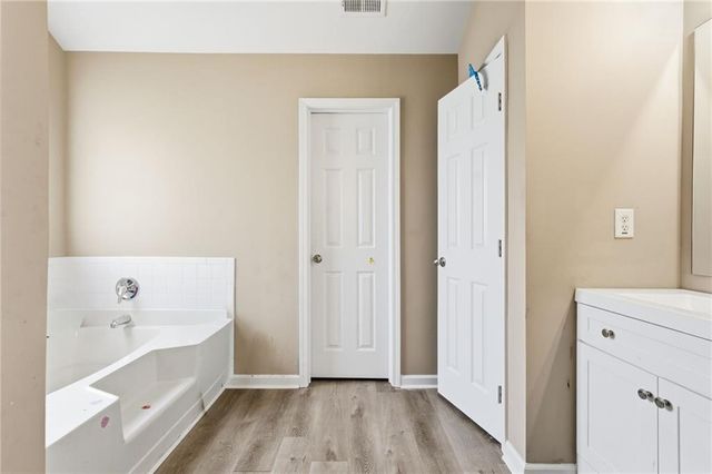 2415 Valley Creek Drive, Lithia Springs, GA 30122