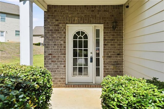 2415 Valley Creek Drive, Lithia Springs, GA 30122