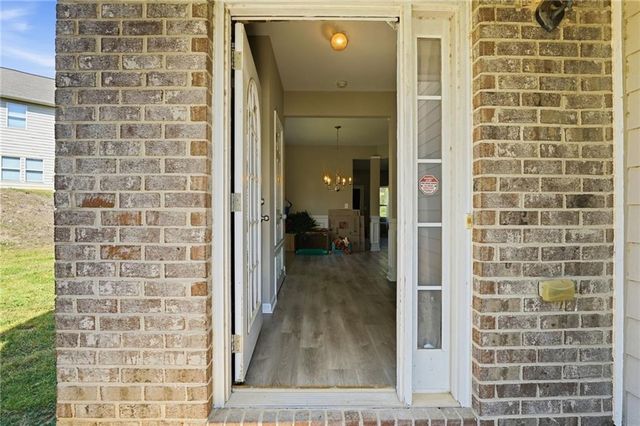 2415 Valley Creek Drive, Lithia Springs, GA 30122