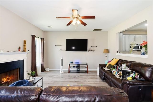 2415 Valley Creek Drive, Lithia Springs, GA 30122