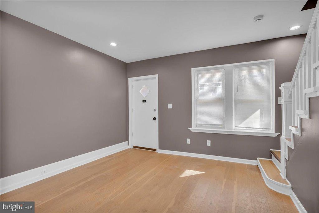 255 CEDAR AVE, Woodlynne, NJ 08107