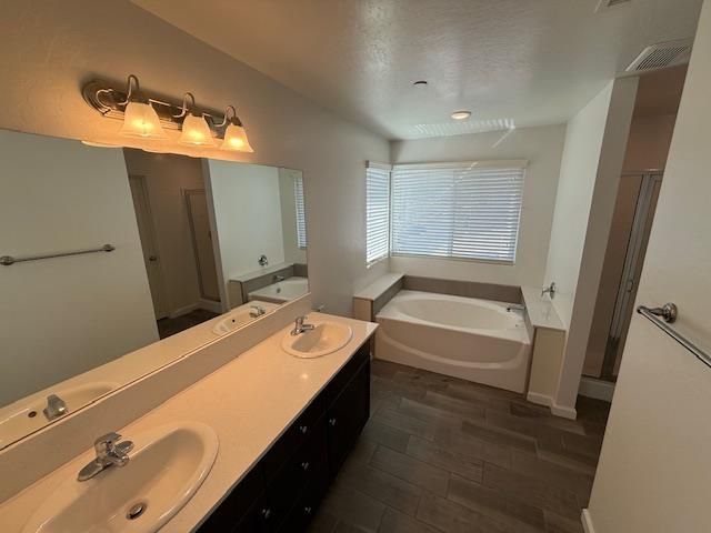 3753 Highpark Way, Clovis, CA 93619