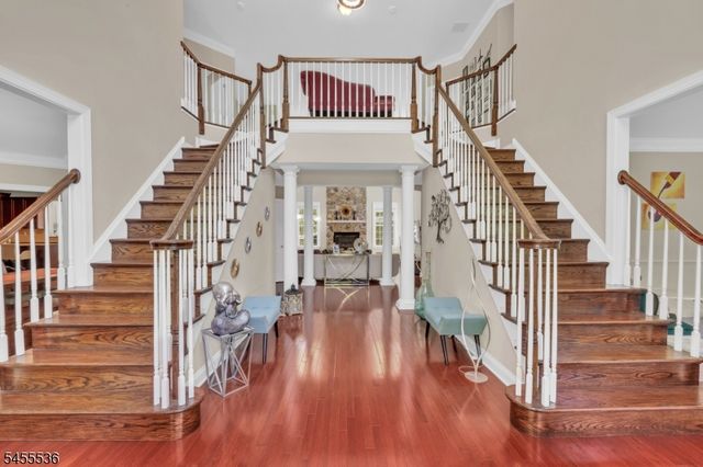 4 Sovereign Dr, Mount Olive Twp., NJ 07836