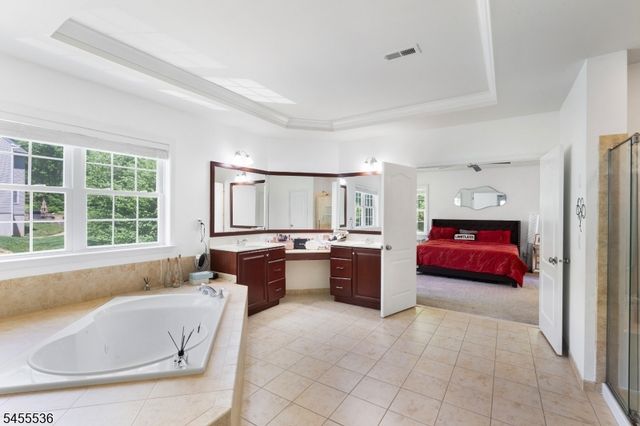 4 Sovereign Dr, Mount Olive Twp., NJ 07836