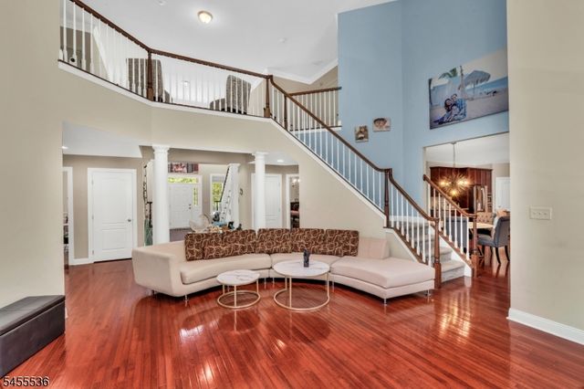 4 Sovereign Dr, Mount Olive Twp., NJ 07836
