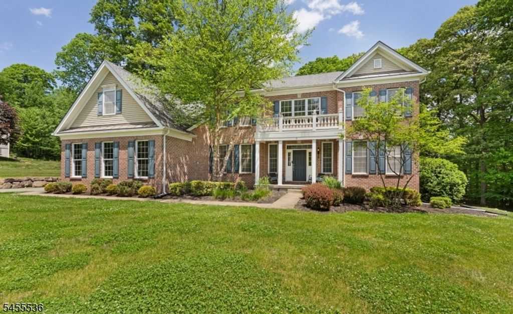 4 Sovereign Dr, Mount Olive Twp., NJ 07836 — photo 2