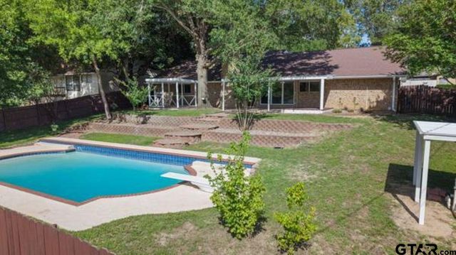 110 Linda Ln, Athens, TX 75751