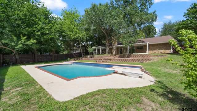 110 Linda Ln, Athens, TX 75751
