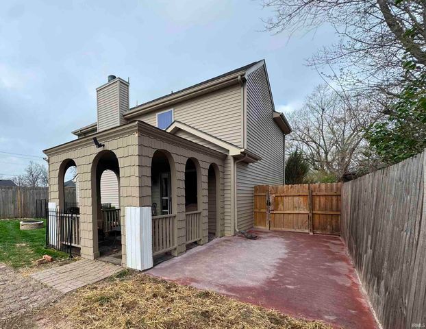 13226 Indiana Street, Grabill, IN 46741