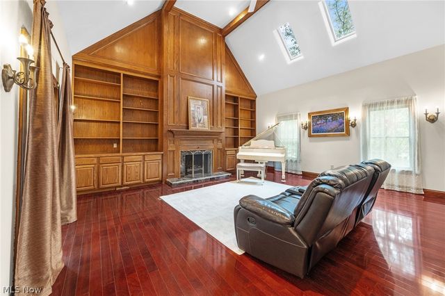 6170 Nicholson Drive, Hudson, OH 44236