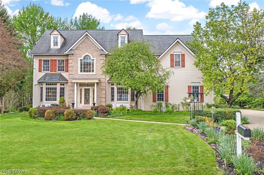 6170 Nicholson Drive, Hudson, OH 44236