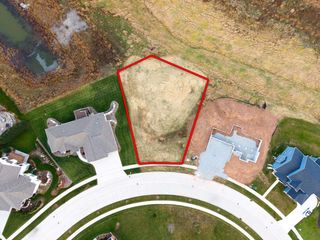 6658 N HEADWALL CIRCLE, Appleton, WI 54913