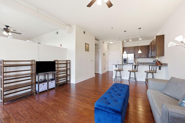 650 S Mill Street 414, Lexington, KY 40508