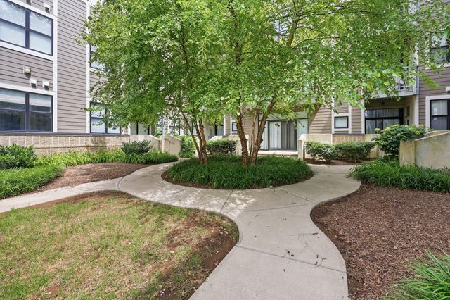650 S Mill Street 414, Lexington, KY 40508