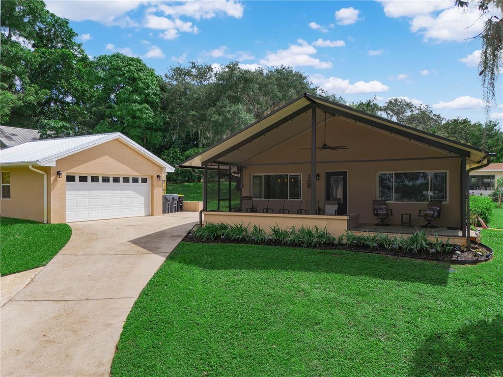 Image 1 of property listing at 1055 SUNSET TRAIL, Babson Park, FL 33827