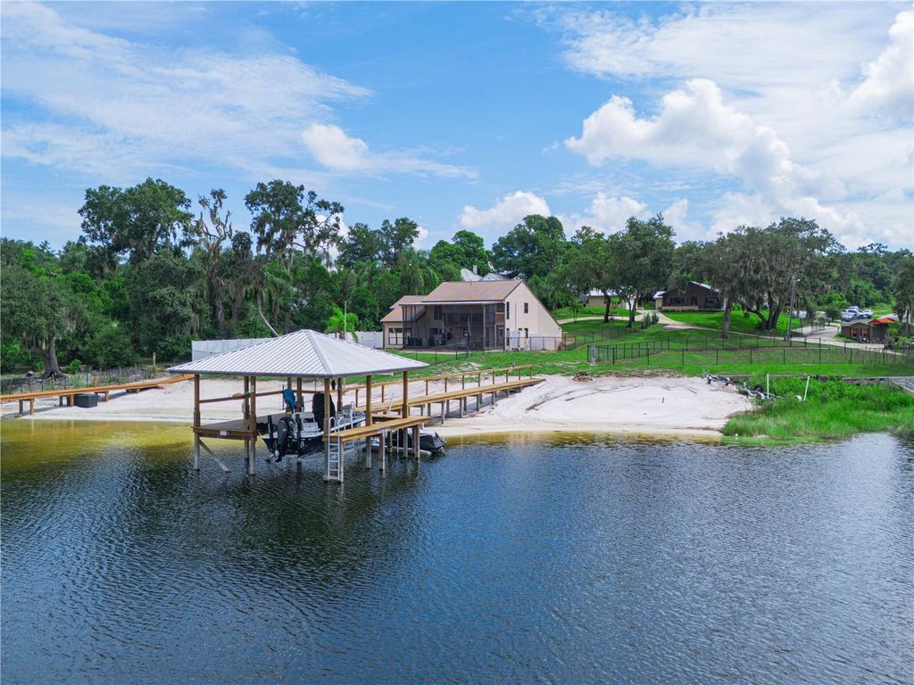 Image 3 of property listing at 1055 SUNSET TRAIL, Babson Park, FL 33827