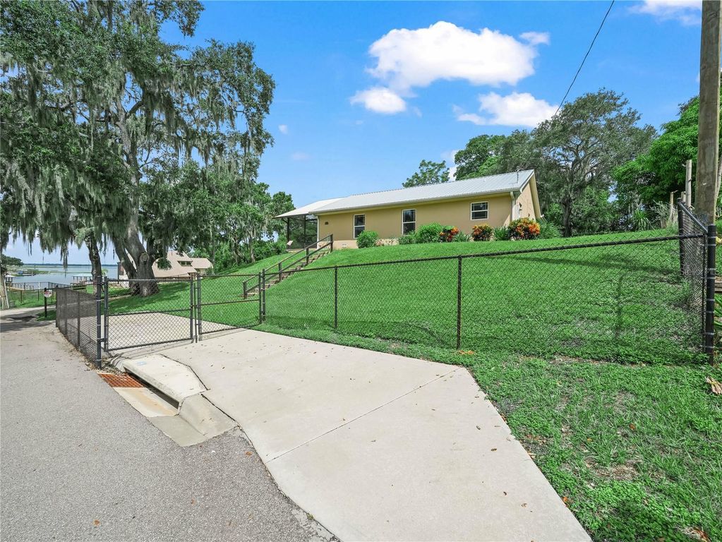 Image 55 of property listing at 1055 SUNSET TRAIL, Babson Park, FL 33827