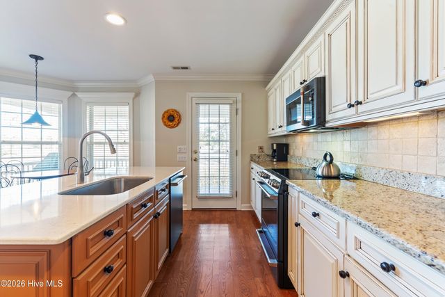 6842 Glass Pond Court SW, Ocean Isle Beach, NC 28469