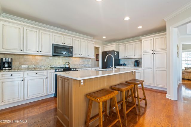 6842 Glass Pond Court SW, Ocean Isle Beach, NC 28469