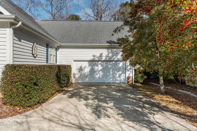 6842 Glass Pond Court SW, Ocean Isle Beach, NC 28469