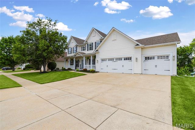 1503 Heather Glen Drive, Lake St Louis, MO 63367
