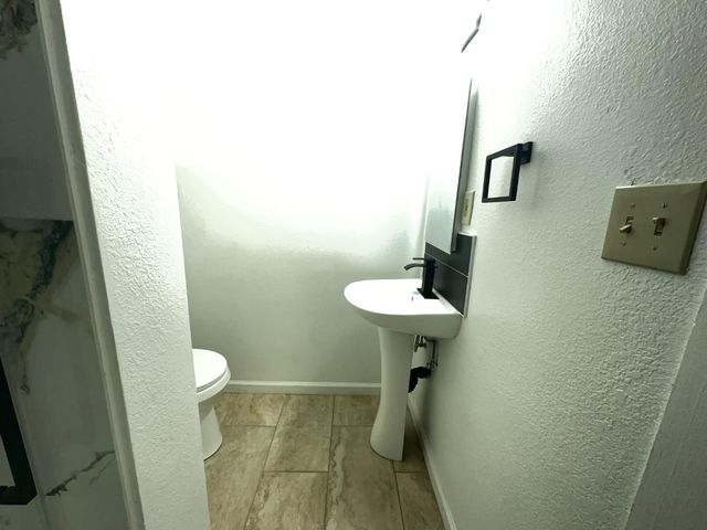 1016 X St, Sacramento, CA 95818