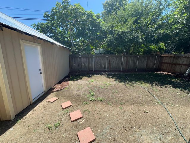 1016 X St, Sacramento, CA 95818