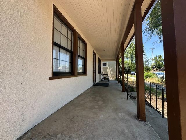 1016 X St, Sacramento, CA 95818