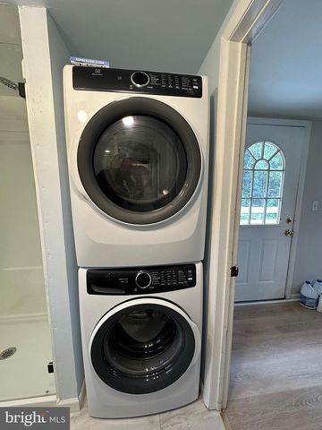 541 W JERSEY AVE, Woodbury Heights, NJ 08097