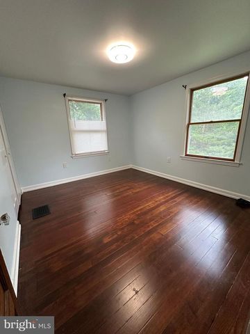 541 W JERSEY AVE, Woodbury Heights, NJ 08097